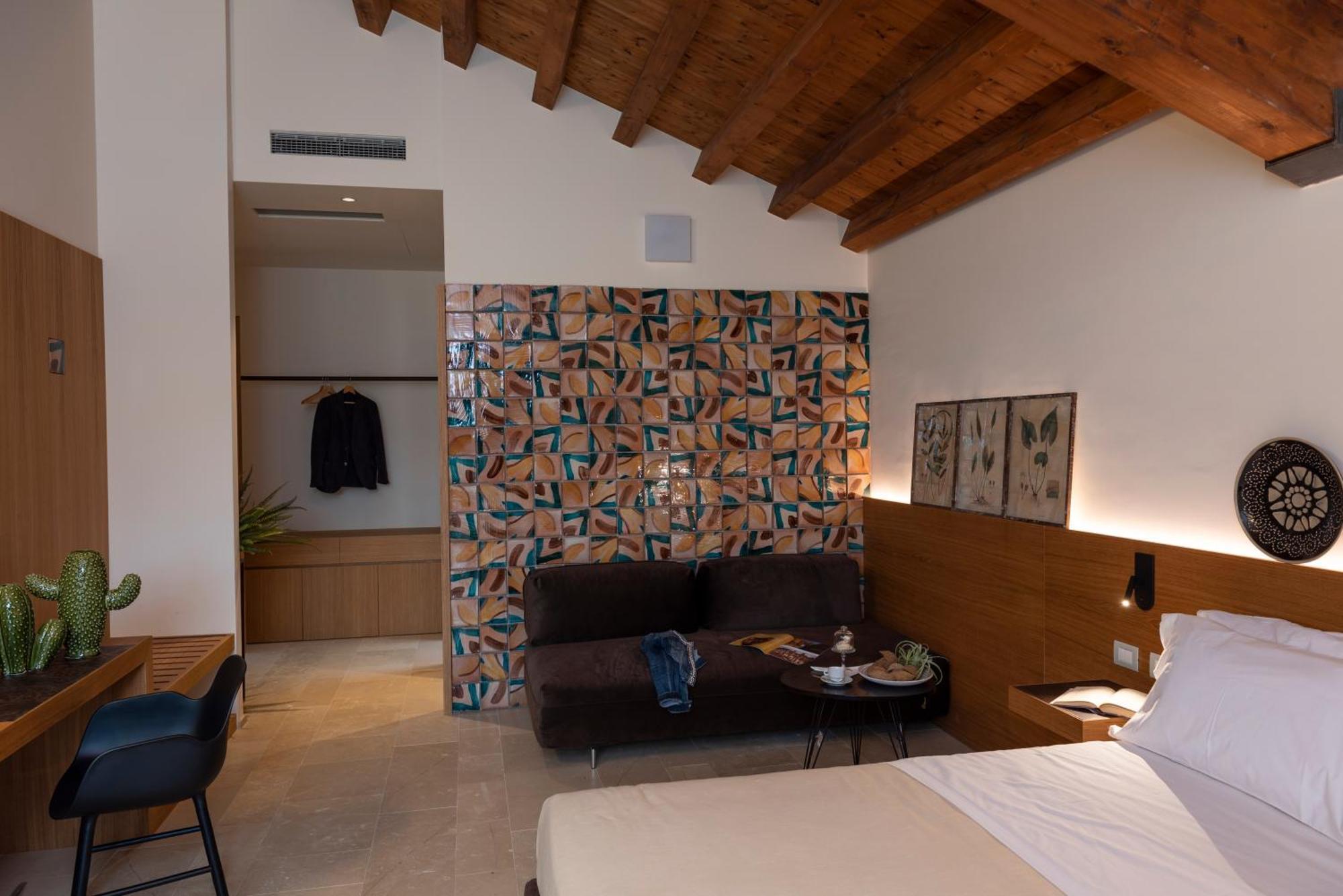 Borgo Giallonardo Wine Relais Realmonte Exterior photo