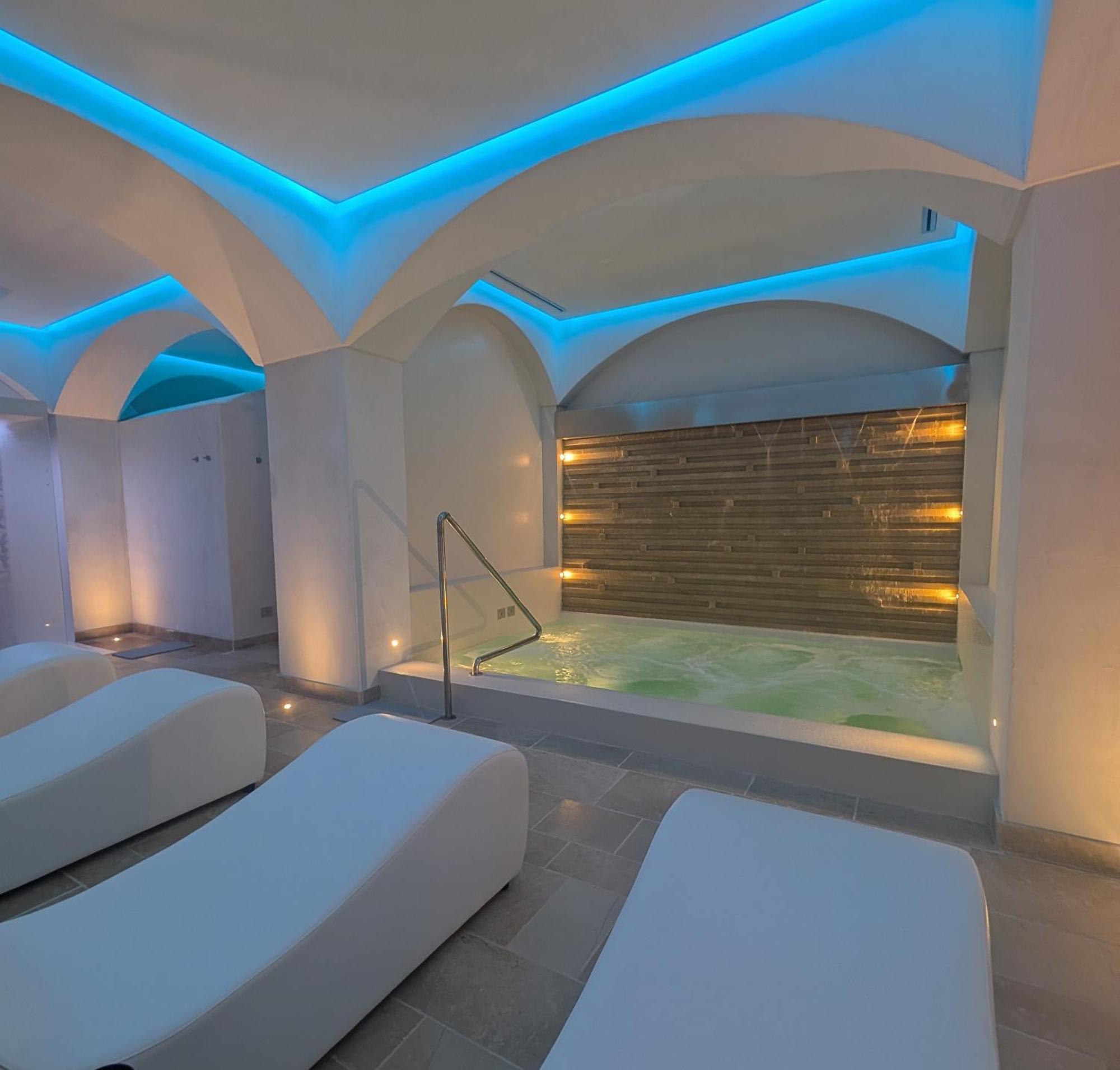 Borgo Giallonardo Wine Relais Realmonte Exterior photo